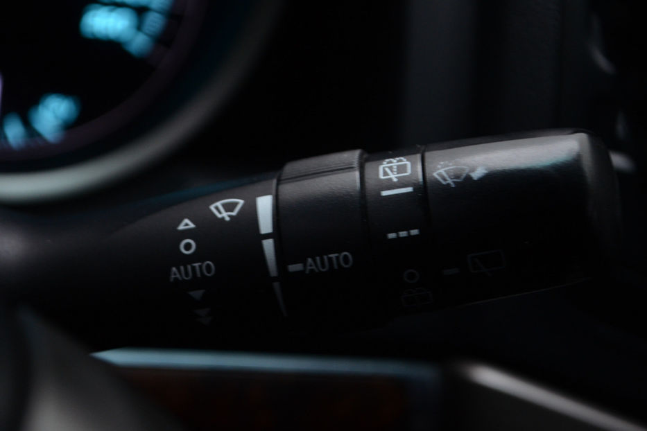 Продам Toyota Land Cruiser 200 4.5 TD 4WD AT (235 л.с.) 2010 года в Киеве