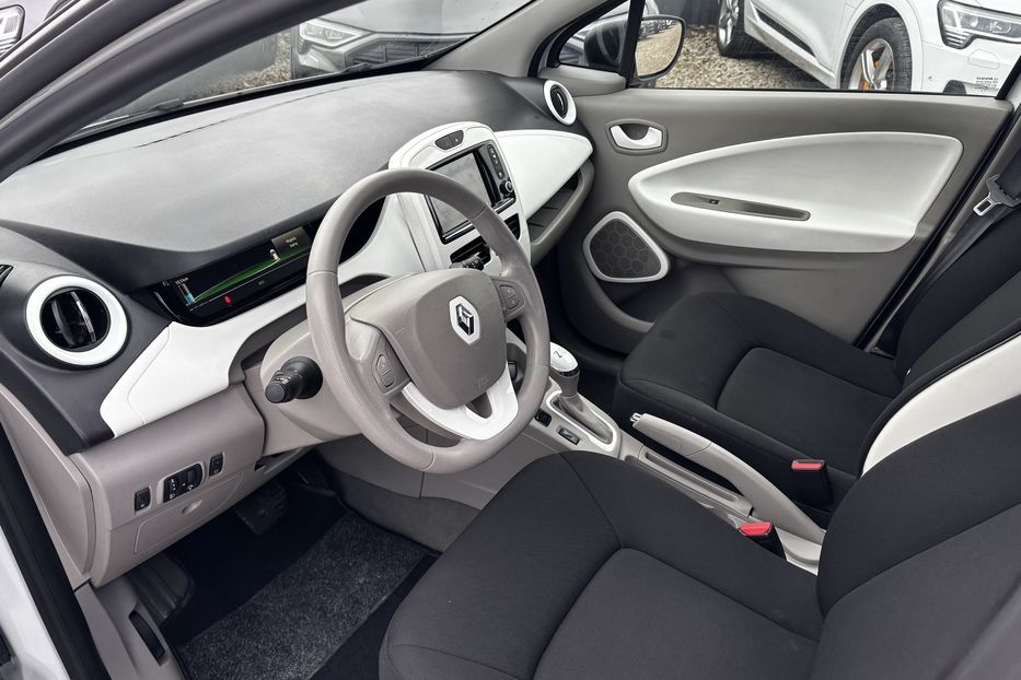 Продам Renault Zoe резерв 2018 года в Львове