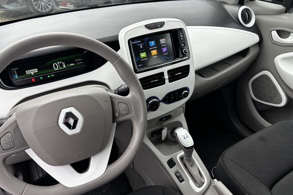 Продам Renault Zoe резерв 2018 года в Львове