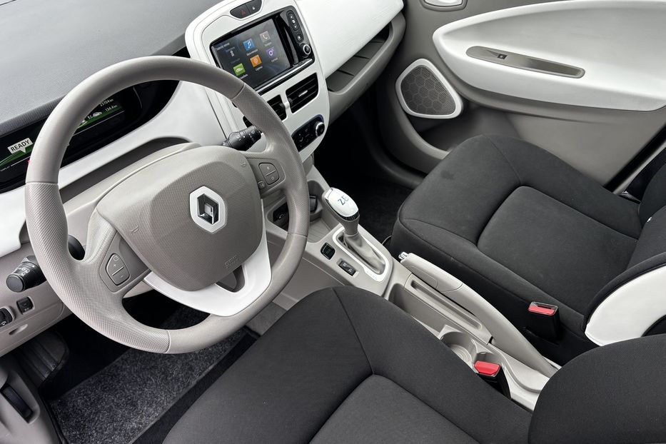 Продам Renault Zoe резерв 2018 года в Львове