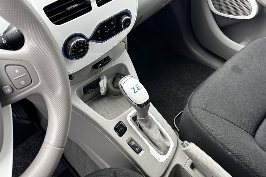 Продам Renault Zoe резерв 2018 года в Львове