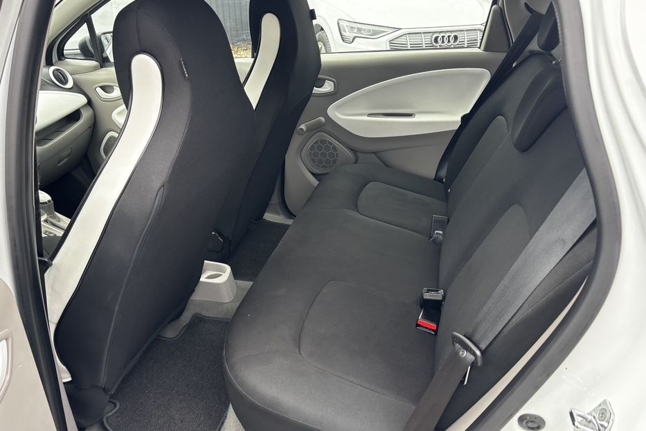 Продам Renault Zoe резерв 2018 года в Львове