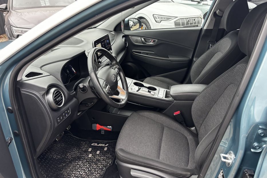 Продам Hyundai Kona 64 KW авто у Львові  2020 года в Львове