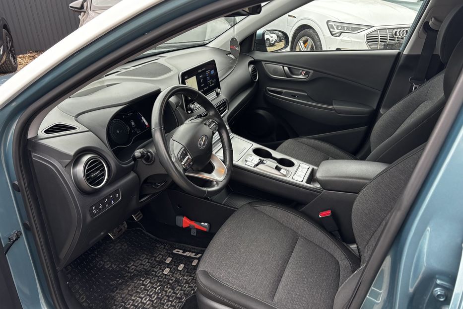 Продам Hyundai Kona 64 KW авто у Львові  2020 года в Львове