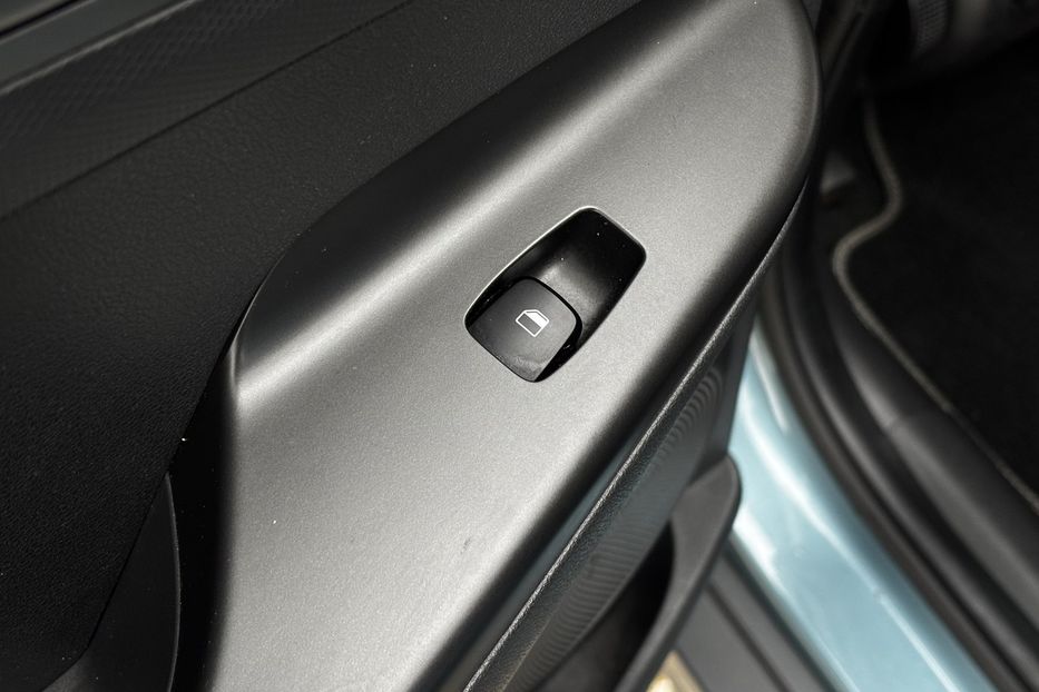 Продам Hyundai Kona 64 KW авто у Львові  2020 года в Львове