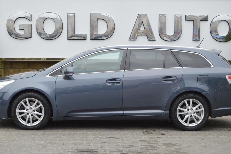 Продам Toyota Avensis 2010 года в Одессе