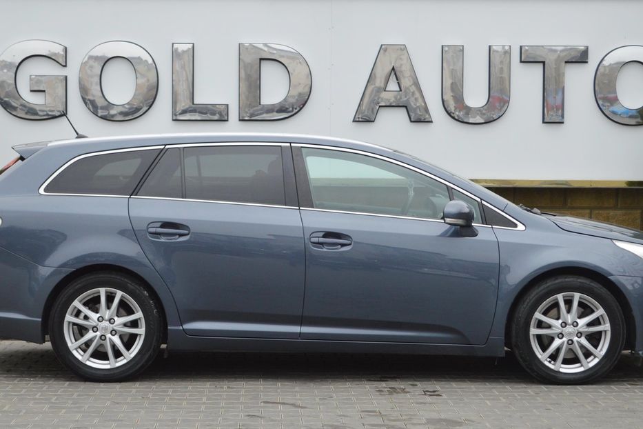 Продам Toyota Avensis 2010 года в Одессе