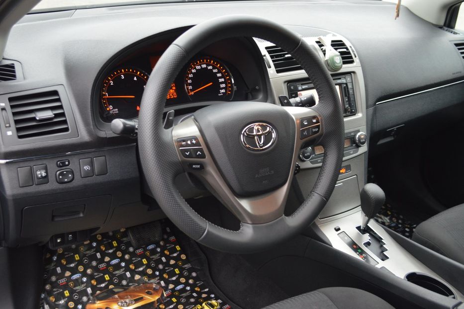 Продам Toyota Avensis 2010 года в Одессе