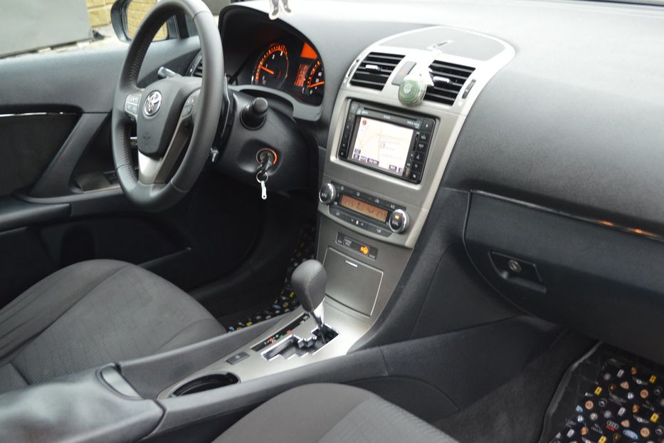 Продам Toyota Avensis 2010 года в Одессе