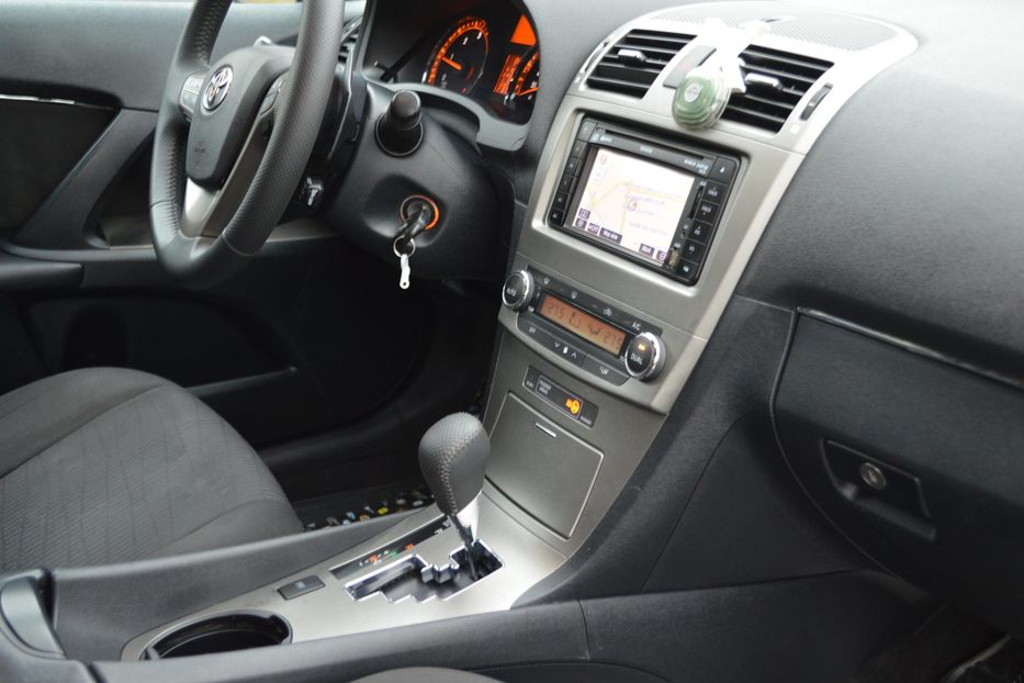 Продам Toyota Avensis 2010 года в Одессе