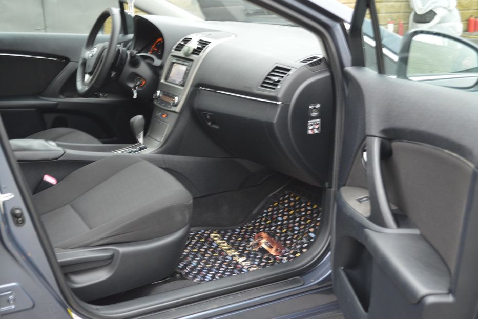 Продам Toyota Avensis 2010 года в Одессе