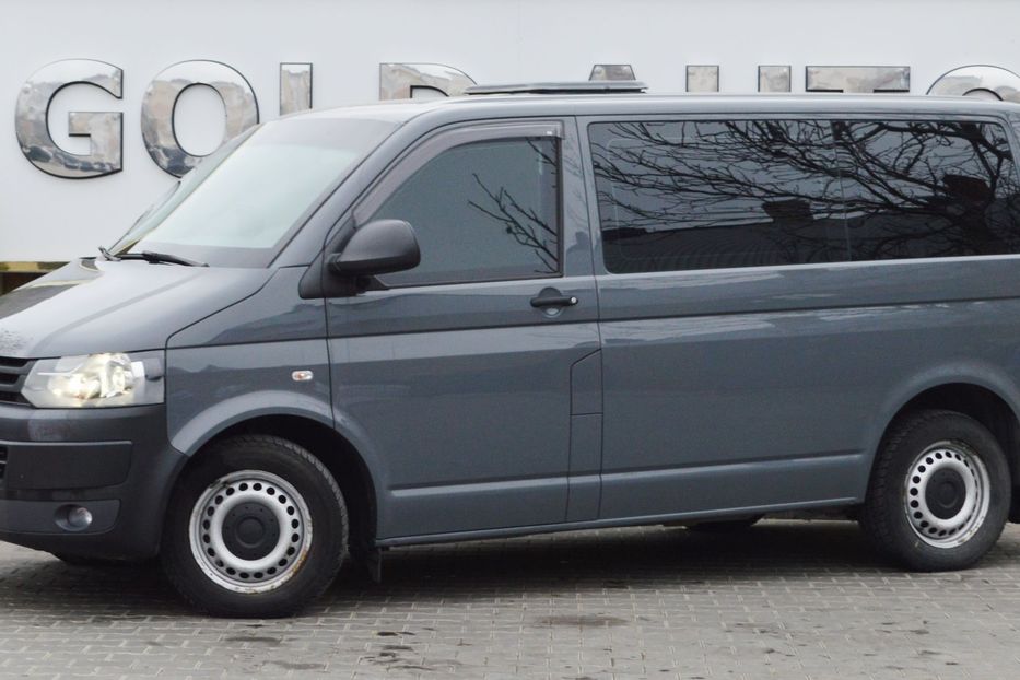 Продам Volkswagen T5 (Transporter) пасс. 2014 года в Одессе
