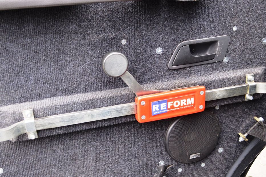 Продам Volkswagen T5 (Transporter) пасс. 2014 года в Одессе