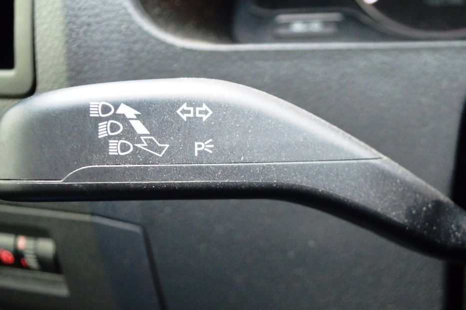 Продам Volkswagen T5 (Transporter) пасс. 2014 года в Одессе