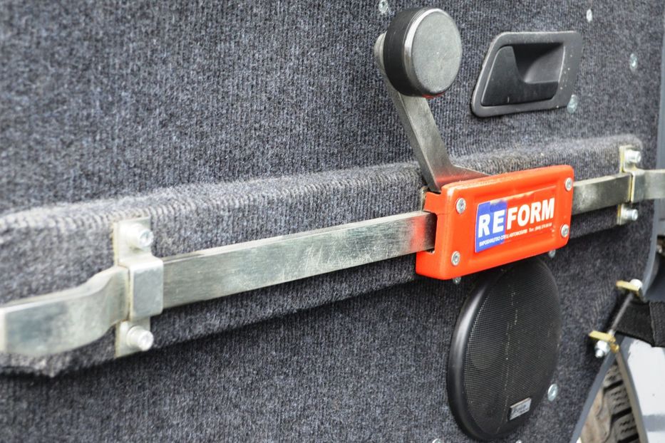 Продам Volkswagen T5 (Transporter) пасс. 2014 года в Одессе