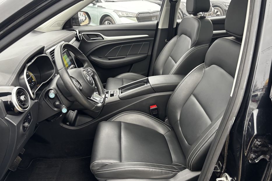 Продам MG ZT ZS EV 43.4 KW авто у Львові  2020 года в Львове