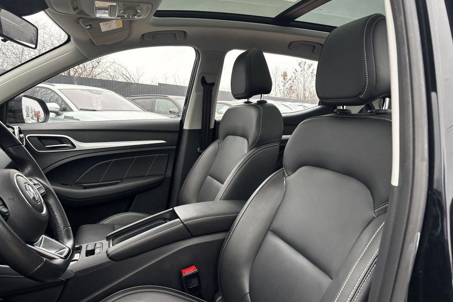 Продам MG ZT ZS EV 43.4 KW авто у Львові  2020 года в Львове