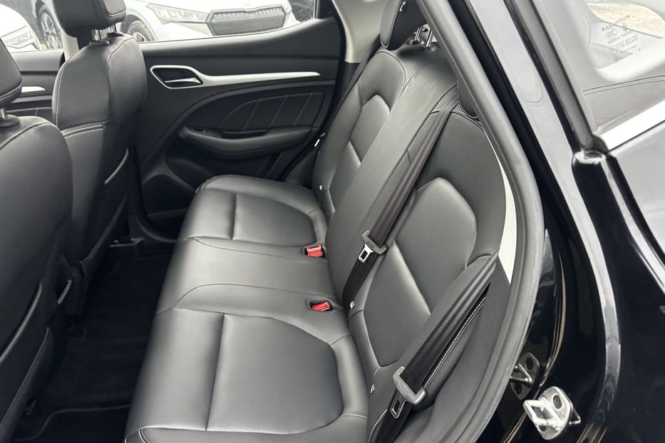 Продам MG ZT ZS EV 43.4 KW авто у Львові  2020 года в Львове