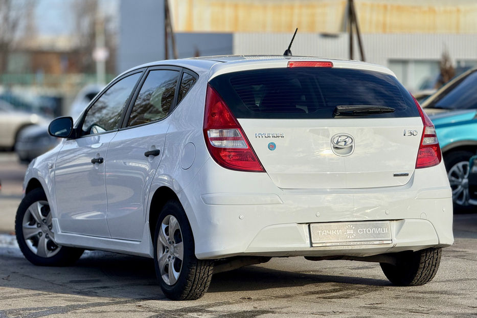 Продам Hyundai i30  1.6 CRDi MT (90 л.с.) 2011 года в Киеве