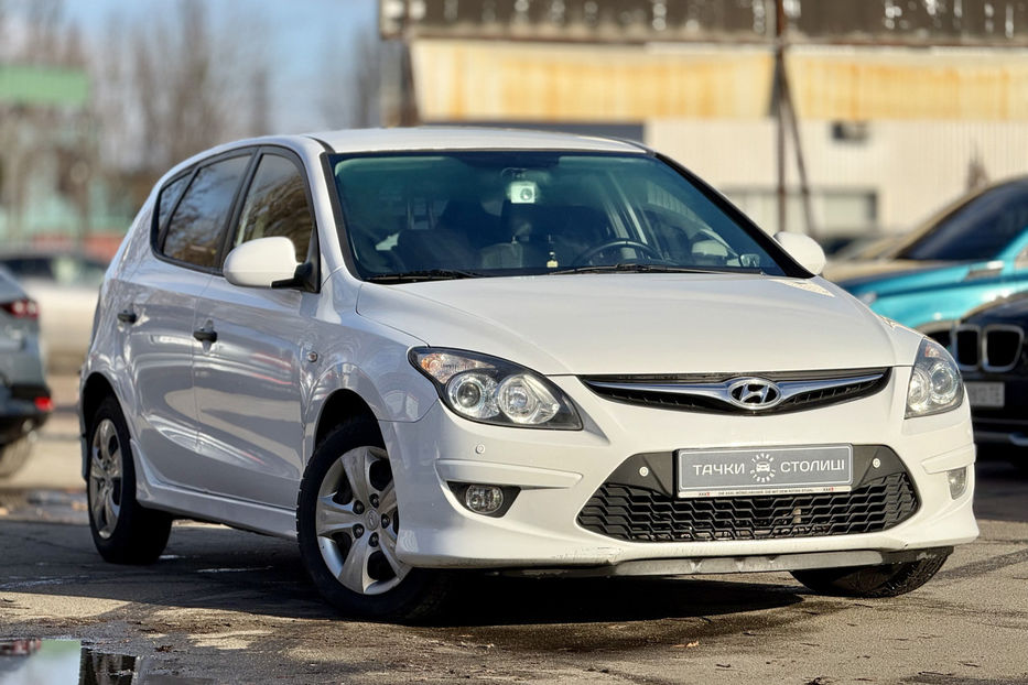 Продам Hyundai i30  1.6 CRDi MT (90 л.с.) 2011 года в Киеве