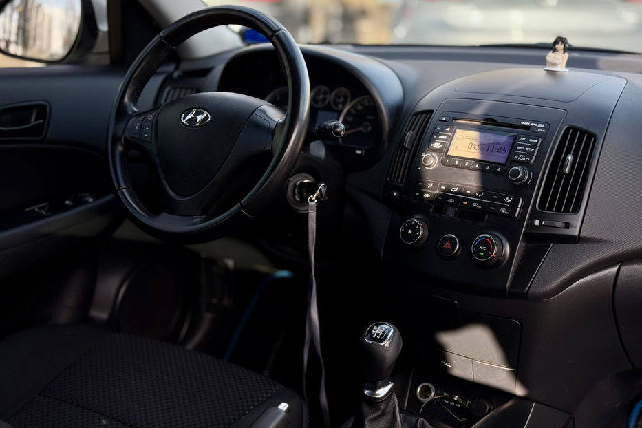 Продам Hyundai i30  1.6 CRDi MT (90 л.с.) 2011 года в Киеве