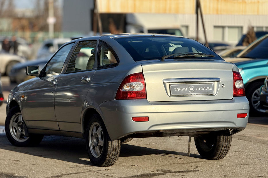 Продам ВАЗ Приора 1.6 MT (98 к.с.) 2009 года в Киеве