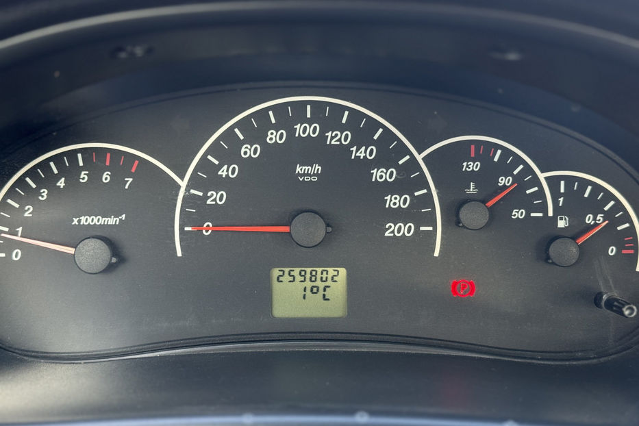 Продам ВАЗ Приора 1.6 MT (98 к.с.) 2009 года в Киеве