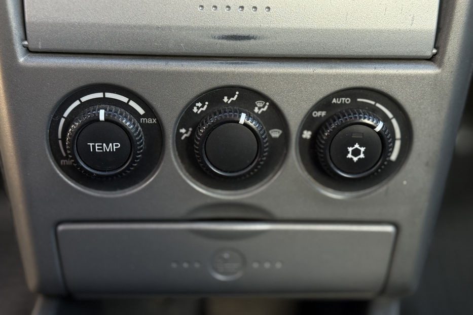 Продам ВАЗ Приора 1.6 MT (98 к.с.) 2009 года в Киеве