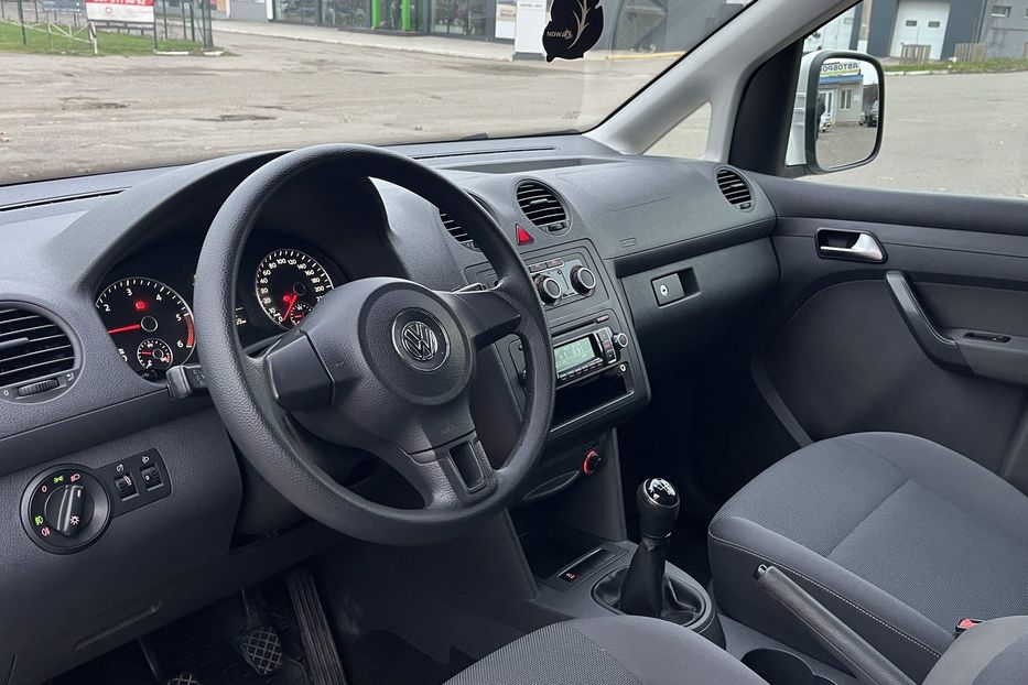 Продам Volkswagen Caddy пасс. Comfortline  2013 года в Николаеве