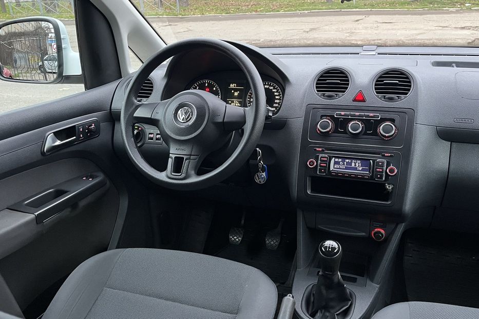 Продам Volkswagen Caddy пасс. Comfortline  2013 года в Николаеве