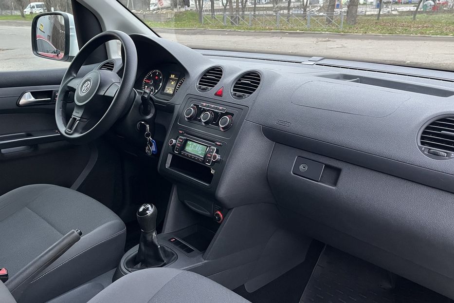 Продам Volkswagen Caddy пасс. Comfortline  2013 года в Николаеве