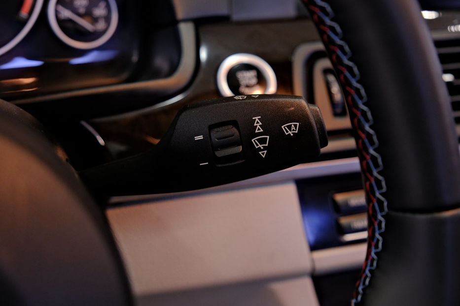 Продам BMW 528 i 2013 года в Одессе