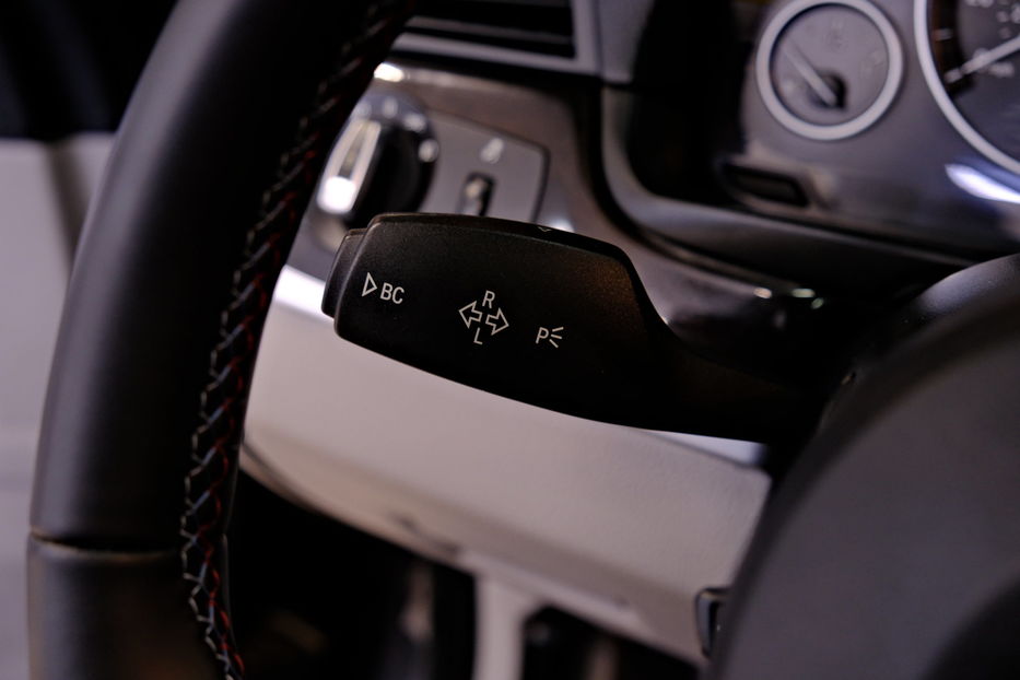 Продам BMW 528 i 2013 года в Одессе