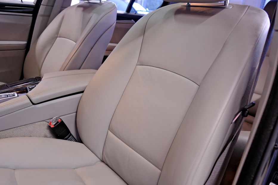 Продам BMW 528 i 2013 года в Одессе