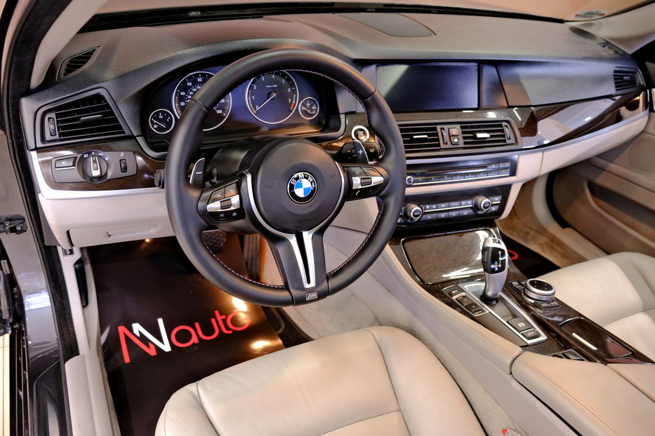 Продам BMW 528 i 2013 года в Одессе