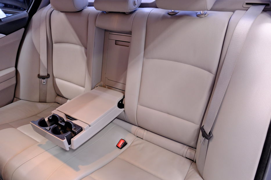 Продам BMW 528 i 2013 года в Одессе