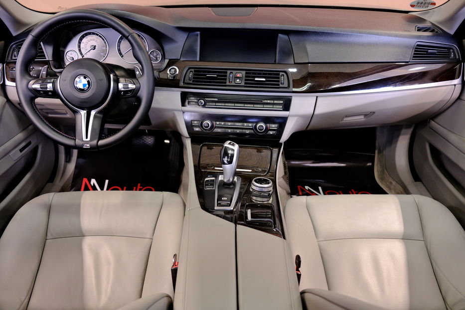 Продам BMW 528 i 2013 года в Одессе