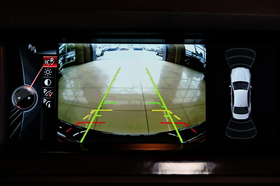 Продам BMW 528 i 2013 года в Одессе