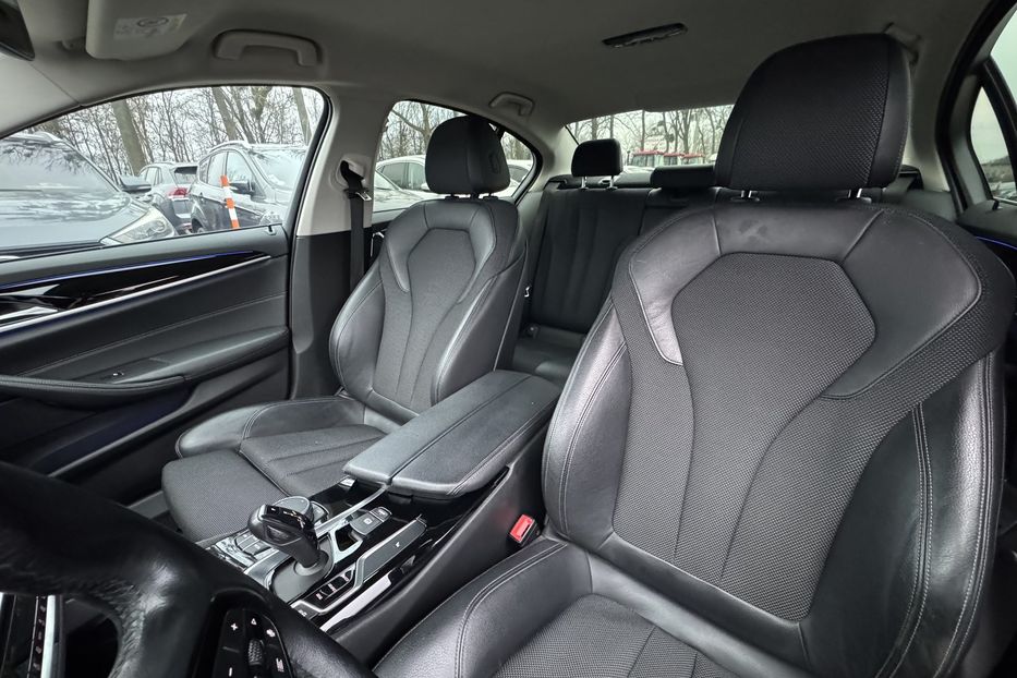 Продам BMW 520 G30 Sportline xDrive 2019 года в г. Умань, Черкасская область