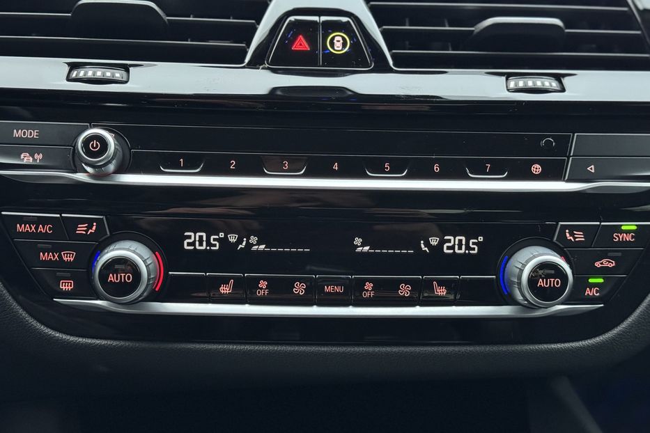 Продам BMW 520 G30 Sportline xDrive 2019 года в г. Умань, Черкасская область