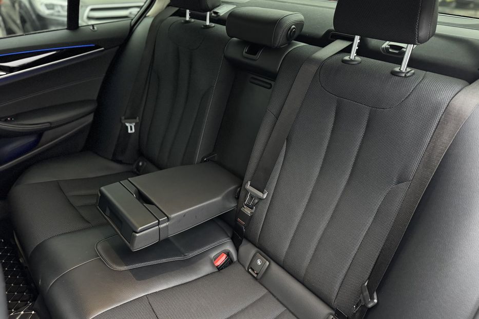 Продам BMW 520 G30 Sportline xDrive 2019 года в г. Умань, Черкасская область