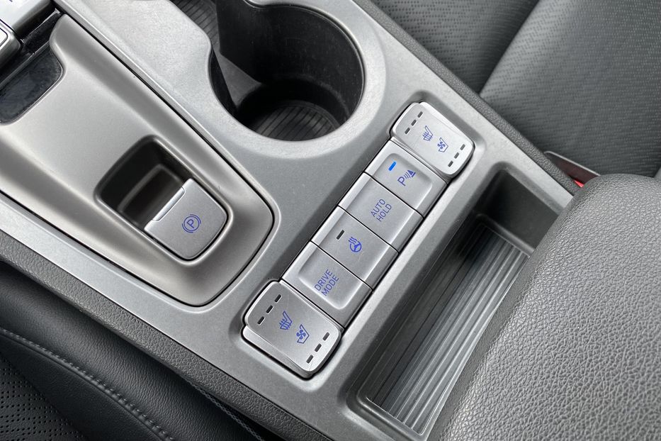 Продам Hyundai Kona 2018 года в Луцке