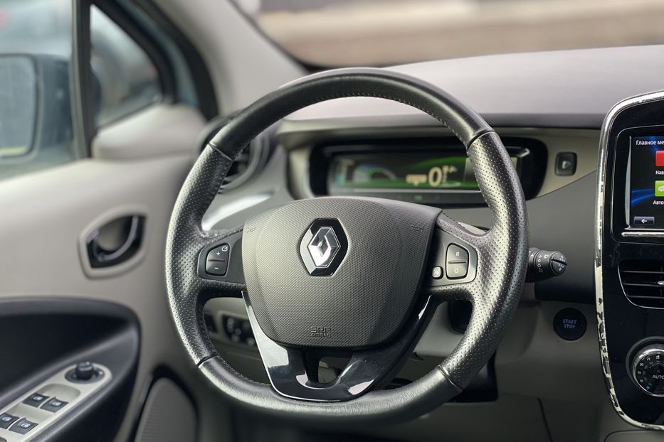Продам Renault Zoe 2015 года в Луцке