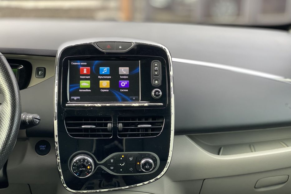 Продам Renault Zoe 2015 года в Луцке