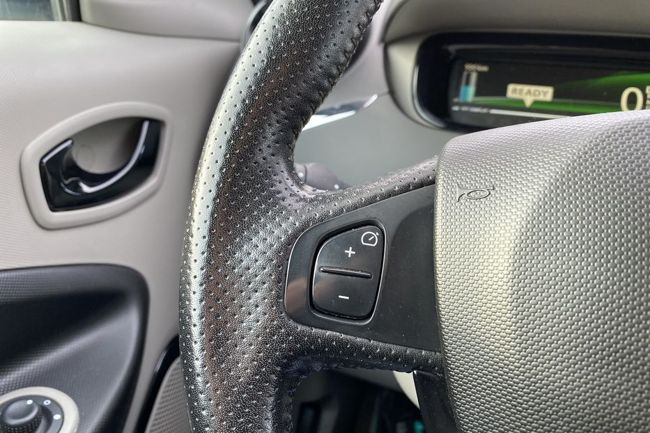 Продам Renault Zoe 2015 года в Луцке