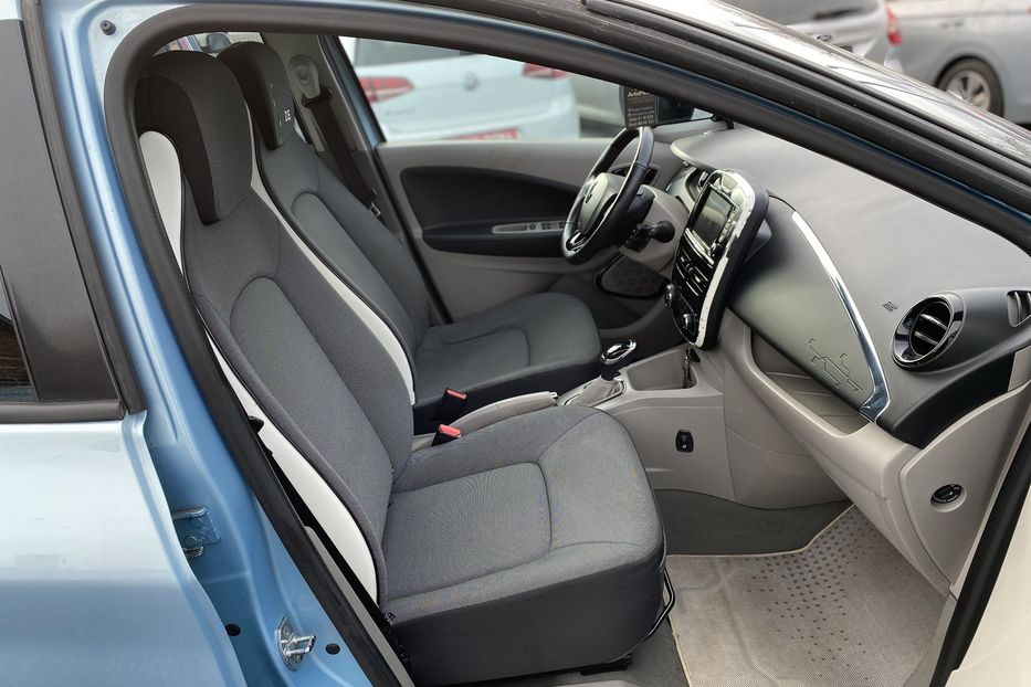Продам Renault Zoe 2015 года в Луцке