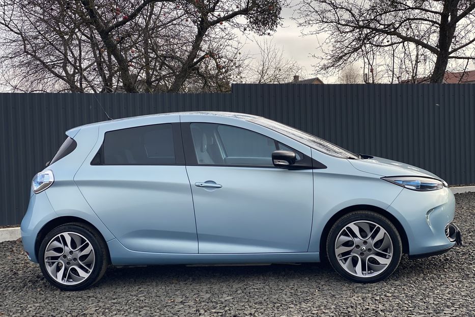 Продам Renault Zoe 2015 года в Луцке