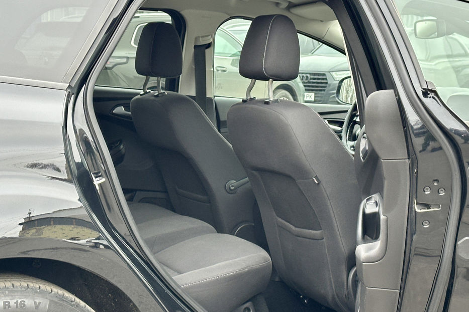 Продам Ford Focus 1.6 TDCi МТ (115 к.с.) 2013 года в Киеве