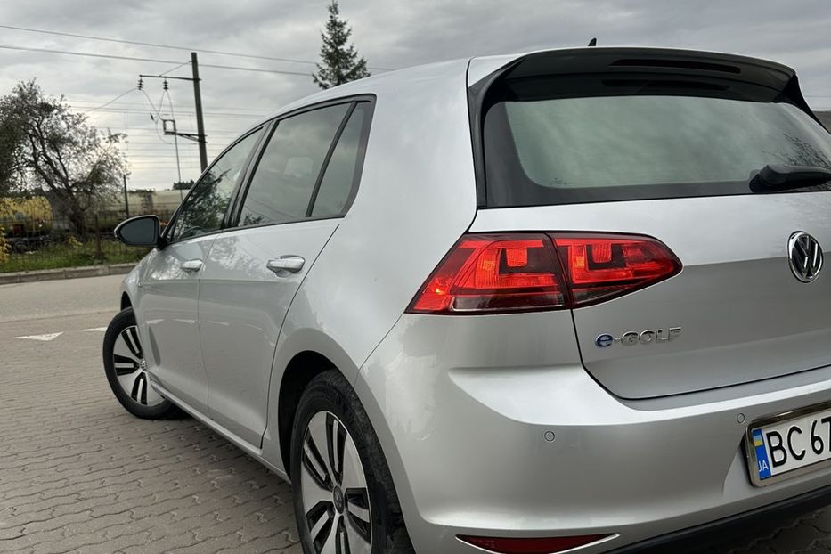 Продам Volkswagen e-Golf 24 кВт. 2014 года в Львове