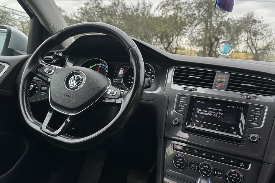 Продам Volkswagen e-Golf 24 кВт. 2014 года в Львове